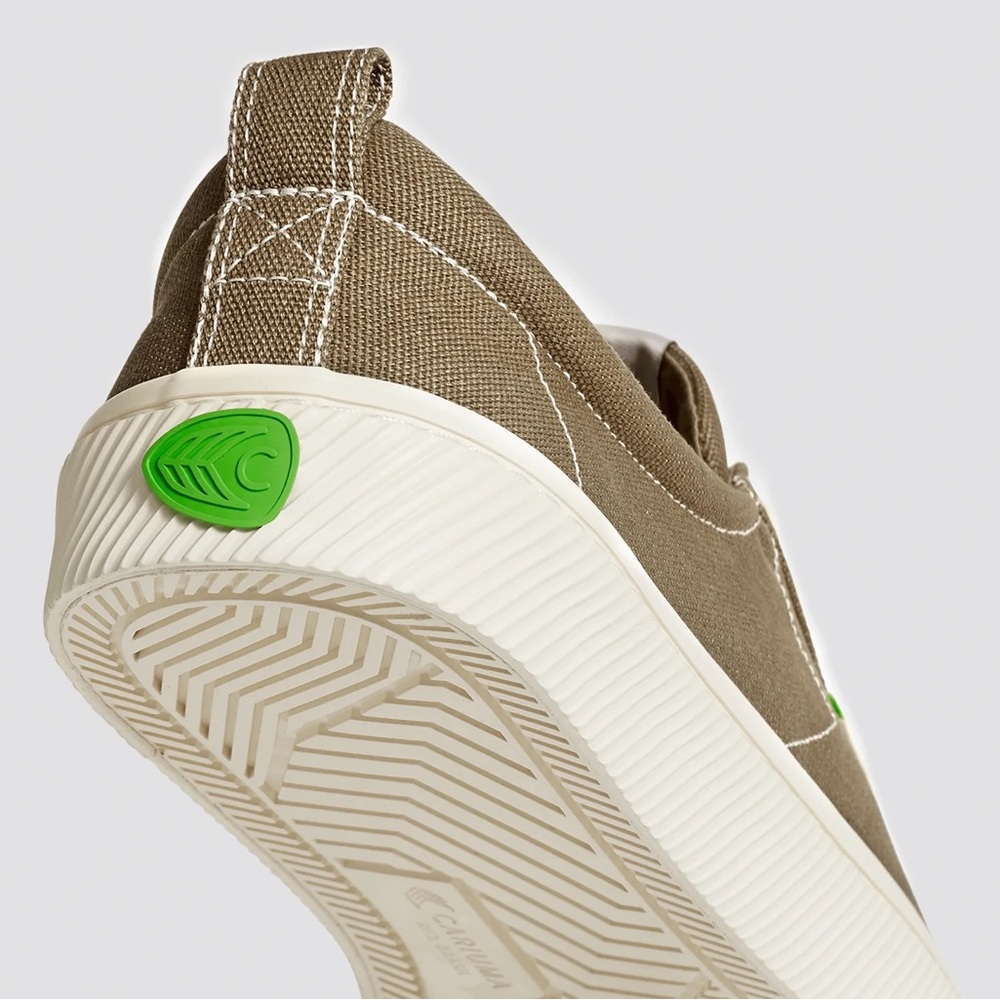 Cariuma Sand Contrast Thread Canvas OCA Low Top Sneakers Women 9.5/Men 8 New - Picture 3 of 14